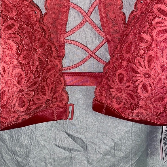 Victoria Secret Bralette - Picture 3 of 7